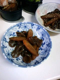 子ども達も大好き♪コンニャクと牛蒡の煮物-レシピのメイン写真
