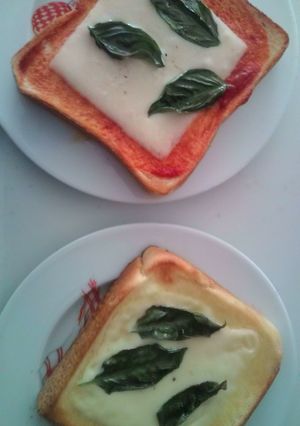 フレッシュバジルのチーズトースト☆-レシピのメイン写真