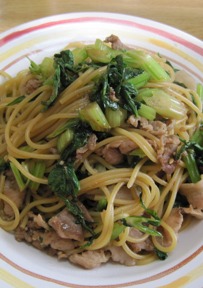 簡単おいしい☆セロリと豚肉の和風パスタ-レシピのメイン写真