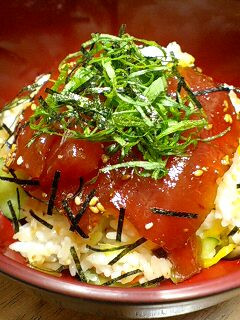 マグロの漬けちらしどんぶり♪ピリ辛味-レシピのメイン写真