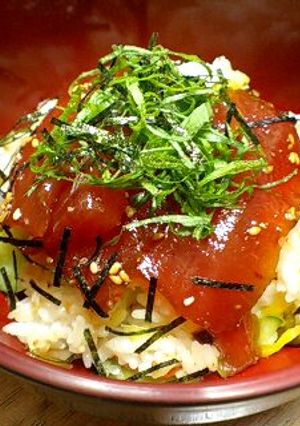 マグロの漬けちらしどんぶり♪ピリ辛味-レシピのメイン写真