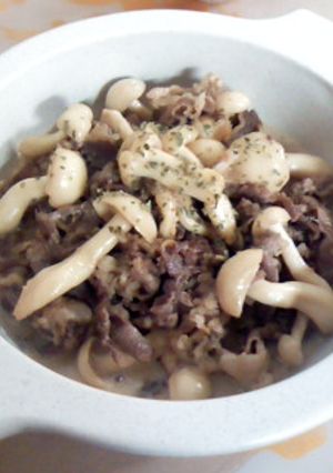 簡単♪牛肉としめじのクリーム煮-レシピのメイン写真