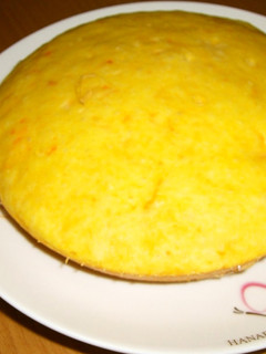 半分食べちゃった!?炊飯器で人参蒸しパン-レシピのメイン写真
