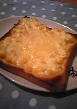 朝食に大人気♪コーンマヨピザトースト☆-レシピのメイン写真
