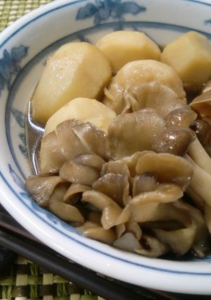 きのこたっぷり～里芋と鶏の煮物-レシピのメイン写真