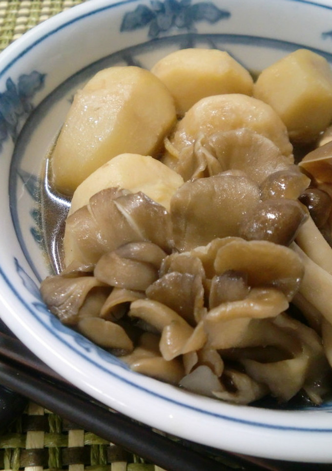 きのこたっぷり～里芋と鶏の煮物-レシピのメイン写真