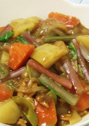 ☆葉っぱも茎も、たっぷり野菜カレー☆-レシピのメイン写真