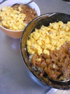 甘辛ツナそぼろと卵の二色丼-レシピのメイン写真