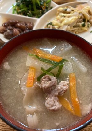 みんな大好き！大根と豚肉の満足味噌汁-レシピのメイン写真