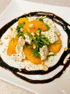 柿とパクチーとクリームチーズのサラダ-レシピのメイン写真