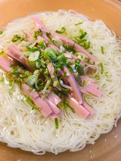 冷製素麺●魚肉ソーセージ添え-レシピのメイン写真