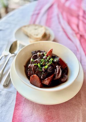 ブルゴーニュ風牛肉の赤ワイン煮込み-レシピのメイン写真