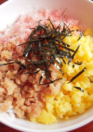 泡だて器でフワフワ卵☆子どもが喜ぶ三色丼-レシピのメイン写真