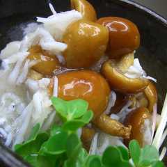 รูปของ なめことしらすの大根おろし和え