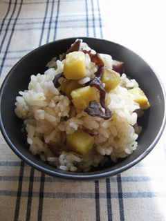 さつまいもと生きくらげの炊き込みご飯-レシピのメイン写真