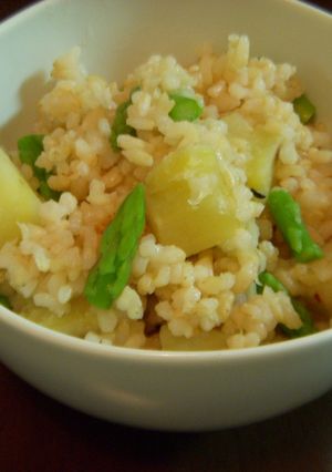 アスパラとさつまいもの玄米混ぜご飯-レシピのメイン写真