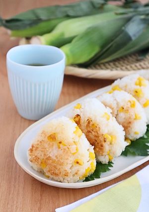 塩バターコーンの焼きおにぎり-レシピのメイン写真