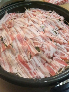 ホットプレートでもやしと豚バラの蒸しもの-レシピのメイン写真