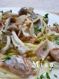 鮭とベーコンとしめじのクリームパスタ-レシピのメイン写真