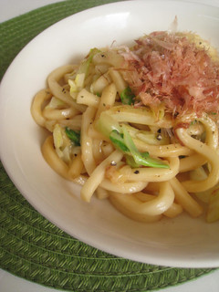 早うま♡おかかとチーズの焼きうどん-レシピのメイン写真