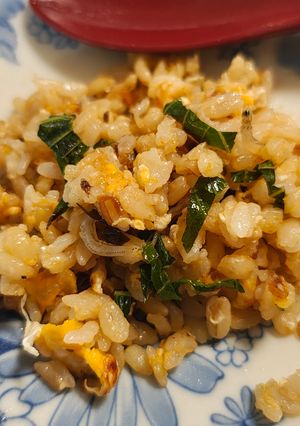エゴマの葉で焼き飯-レシピのメイン写真