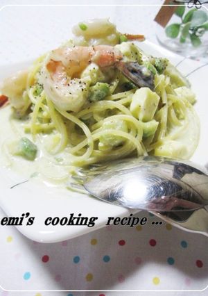 えびとアボカドの和★クリームパスタ-レシピのメイン写真