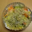 人参とピーマンのじゃこチーズ焼き
