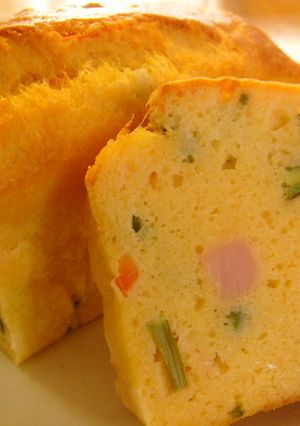アスパラとベーコンのケークサレ-レシピのメイン写真