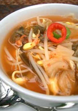 conju韓国料理♪キムチ豆モヤシスープ-レシピのメイン写真