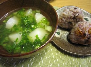 カブの葉でコクをプラス♪カブの味噌汁-レシピのメイン写真