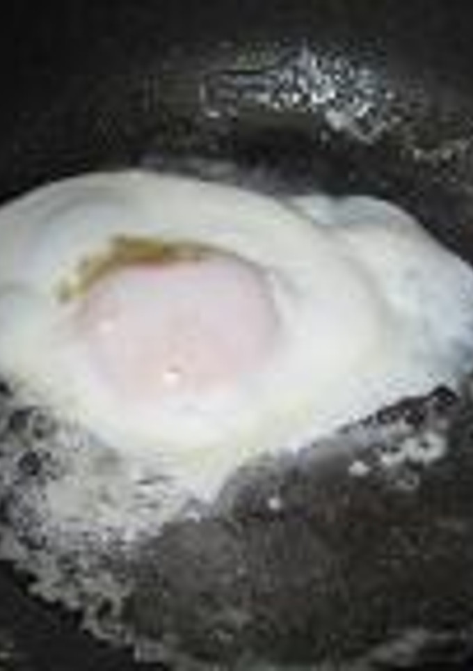 黄身とろとろ目玉焼き-レシピのメイン写真