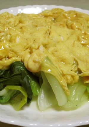 青梗菜ふわっと卵のせ-レシピのメイン写真