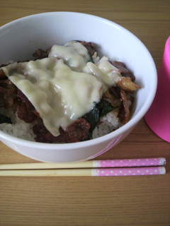 簡単☆美味しい♪しそチーズ豚バラ丼-レシピのメイン写真