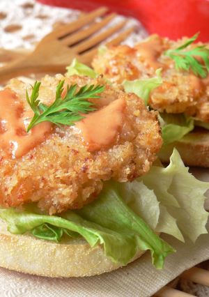 簡単エビカツonイングリッシュマフィン-レシピのメイン写真
