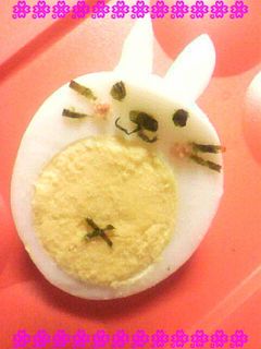 黄身が寄っちゃったゆで卵でウサぴょん-レシピのメイン写真