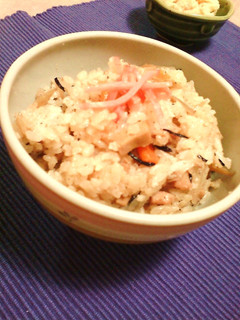 鶏ごぼうのやさしい混ぜご飯-レシピのメイン写真