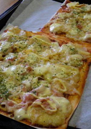 ボリュームたっぷり★ポテトグラタン風ピザ-レシピのメイン写真