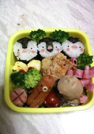 キャラ弁☆ペンギン3兄弟♪ 1才用-レシピのメイン写真