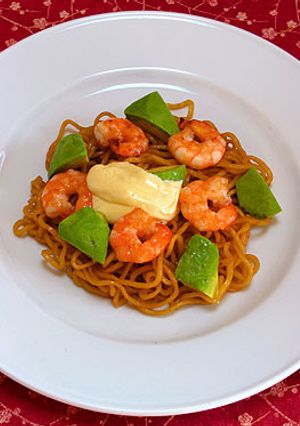 エビとアボカドのワサビマヨネーズ焼きそば-レシピのメイン写真