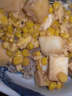 材料3つ!!コーンなはんぺん玉子丼-レシピのメイン写真