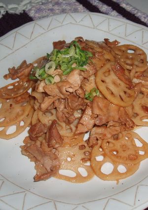 時間がない時の１品に☆レンコンと豚肉炒め-レシピのメイン写真