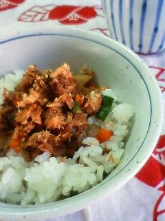 簡単!節約!!サバとごぼうのフレーク-レシピのメイン写真