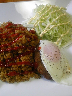 残ったカレーで簡単♪カレーピラフ☆ランチ-レシピのメイン写真