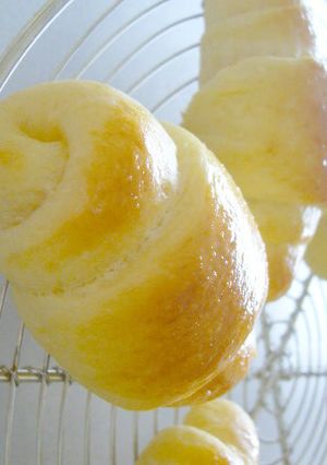 手ごね♡ふわふわバターロール-レシピのメイン写真
