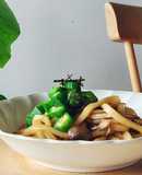 超簡単!オクラ&きのこうどん☆1人ランチ