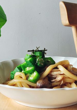超簡単!オクラ&きのこうどん☆1人ランチ-レシピのメイン写真