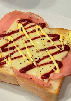 とろ〜りチーズのハムトースト-レシピのメイン写真