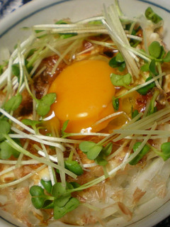 玉ねぎとかつお節でマヨ卵かけご飯-レシピのメイン写真