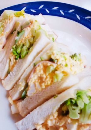 我が家のふんわり卵と野菜のサンドイッチ-レシピのメイン写真