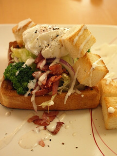 食パンでデザイナーズ(笑)シーザーサラダ-レシピのメイン写真